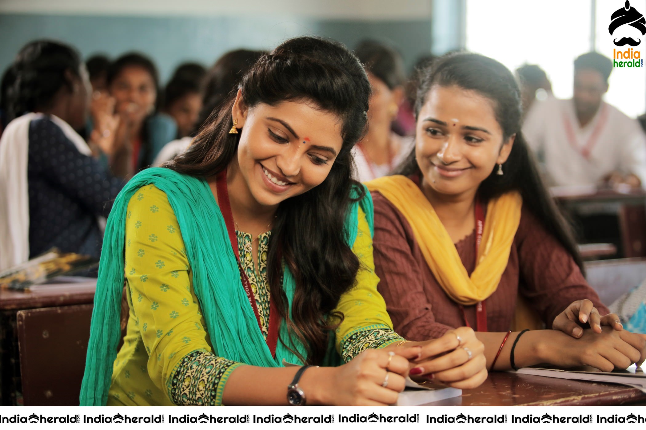 Adutha Saattai Movie Stills Set 1