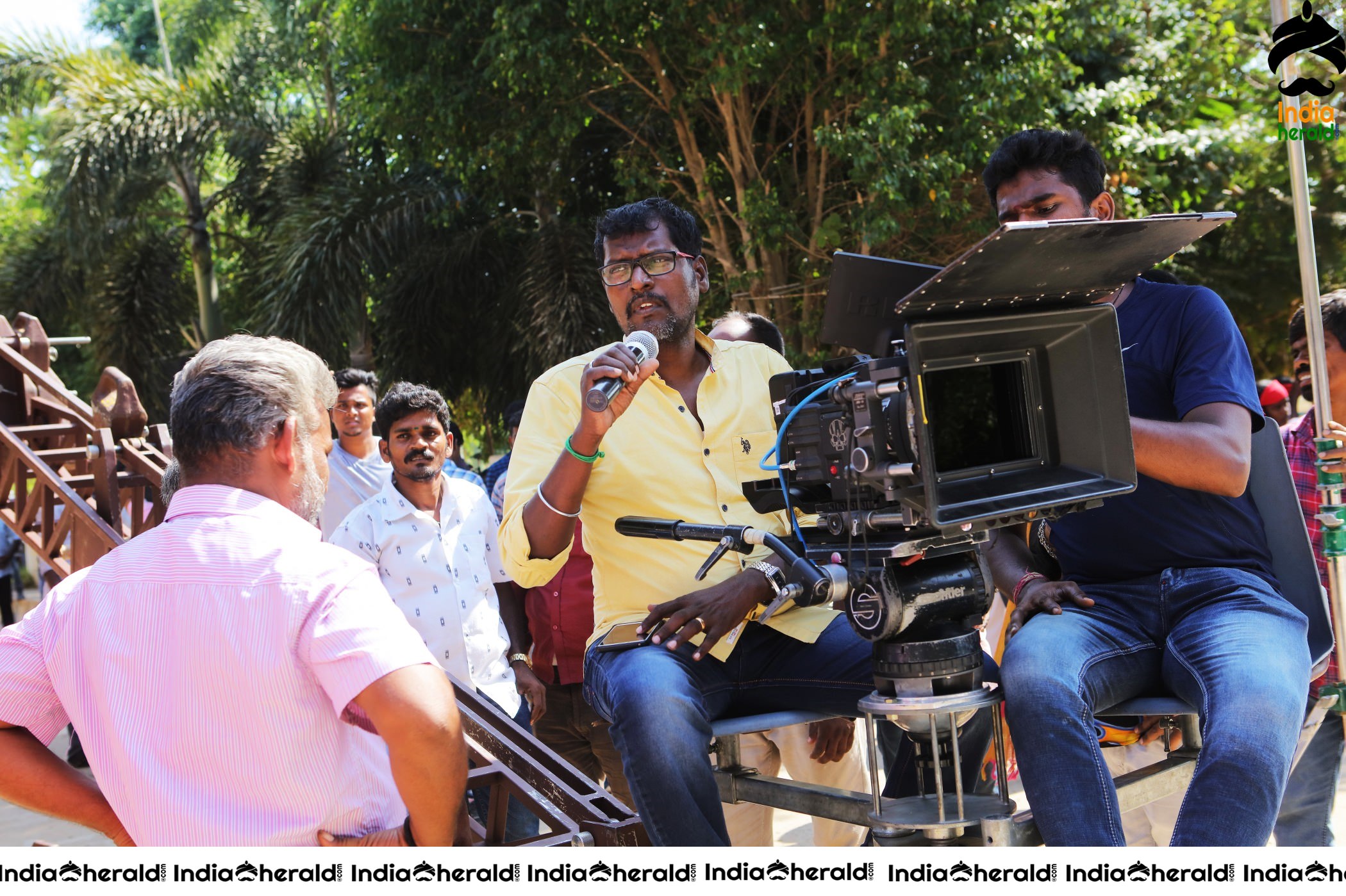 Adutha Saattai Movie Stills Set 1