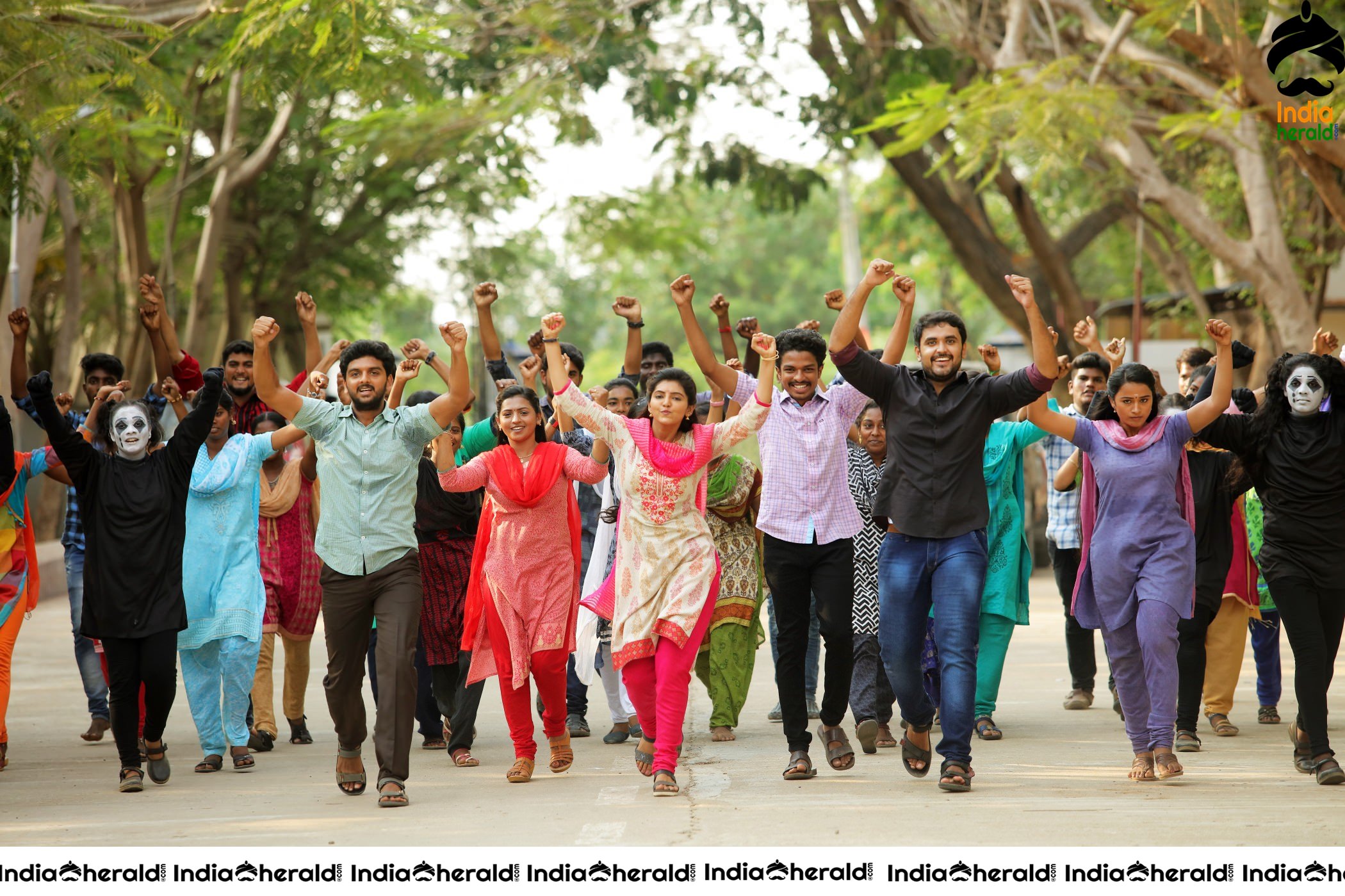 Adutha Saattai Movie Stills Set 3