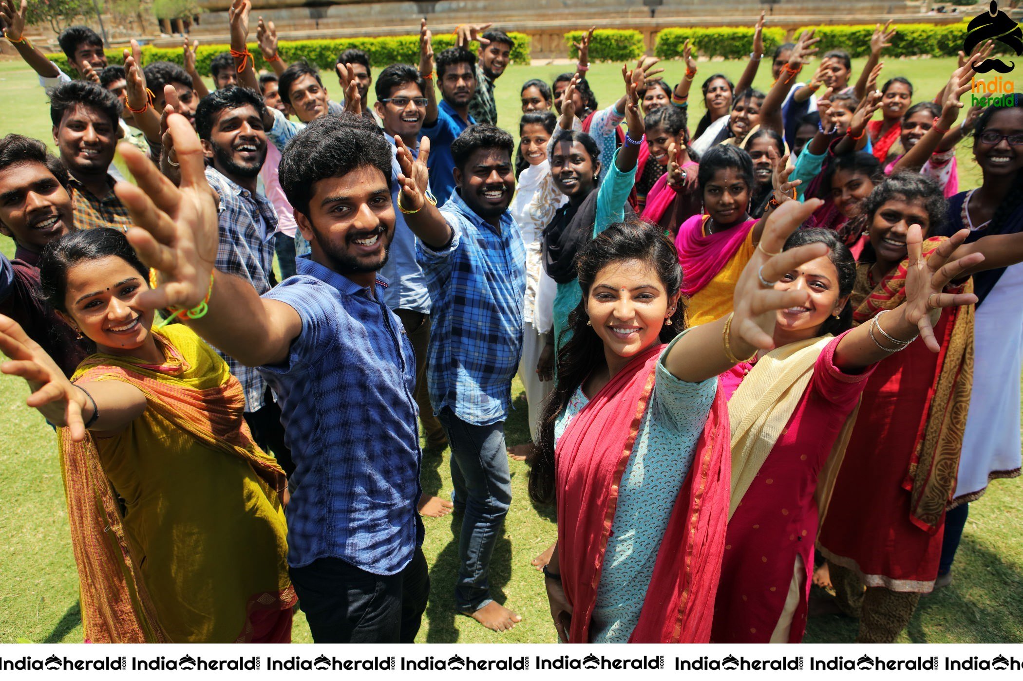 Adutha Saattai Movie Stills Set 3