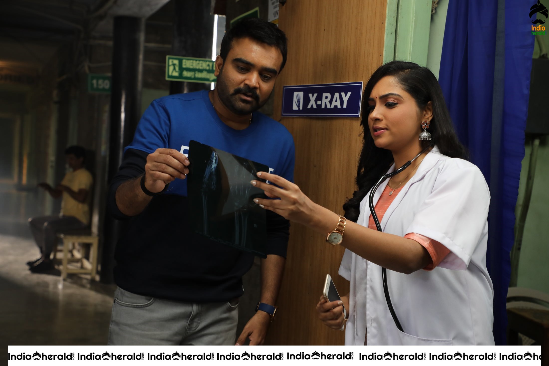 Agni Natchathiram Tamil Movie Stills and Working Stills