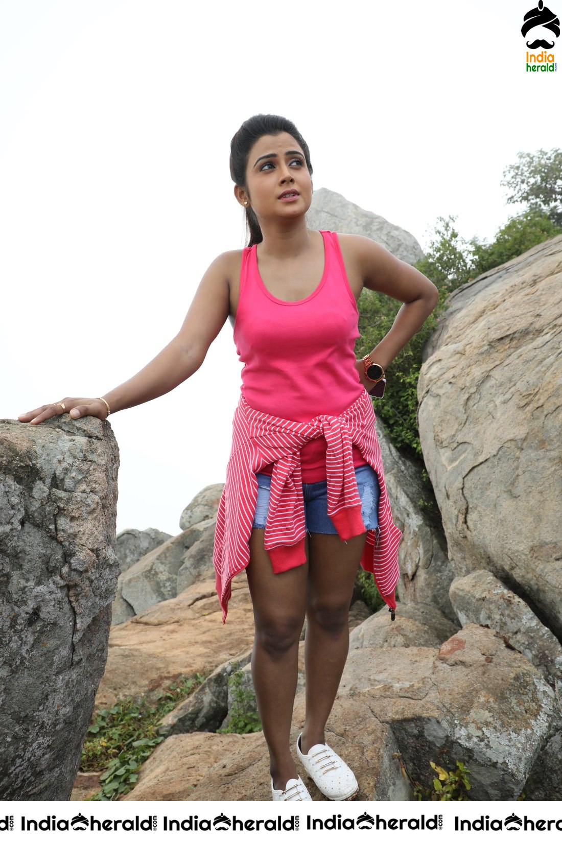 Agni Natchathiram Tamil Movie Stills and Working Stills
