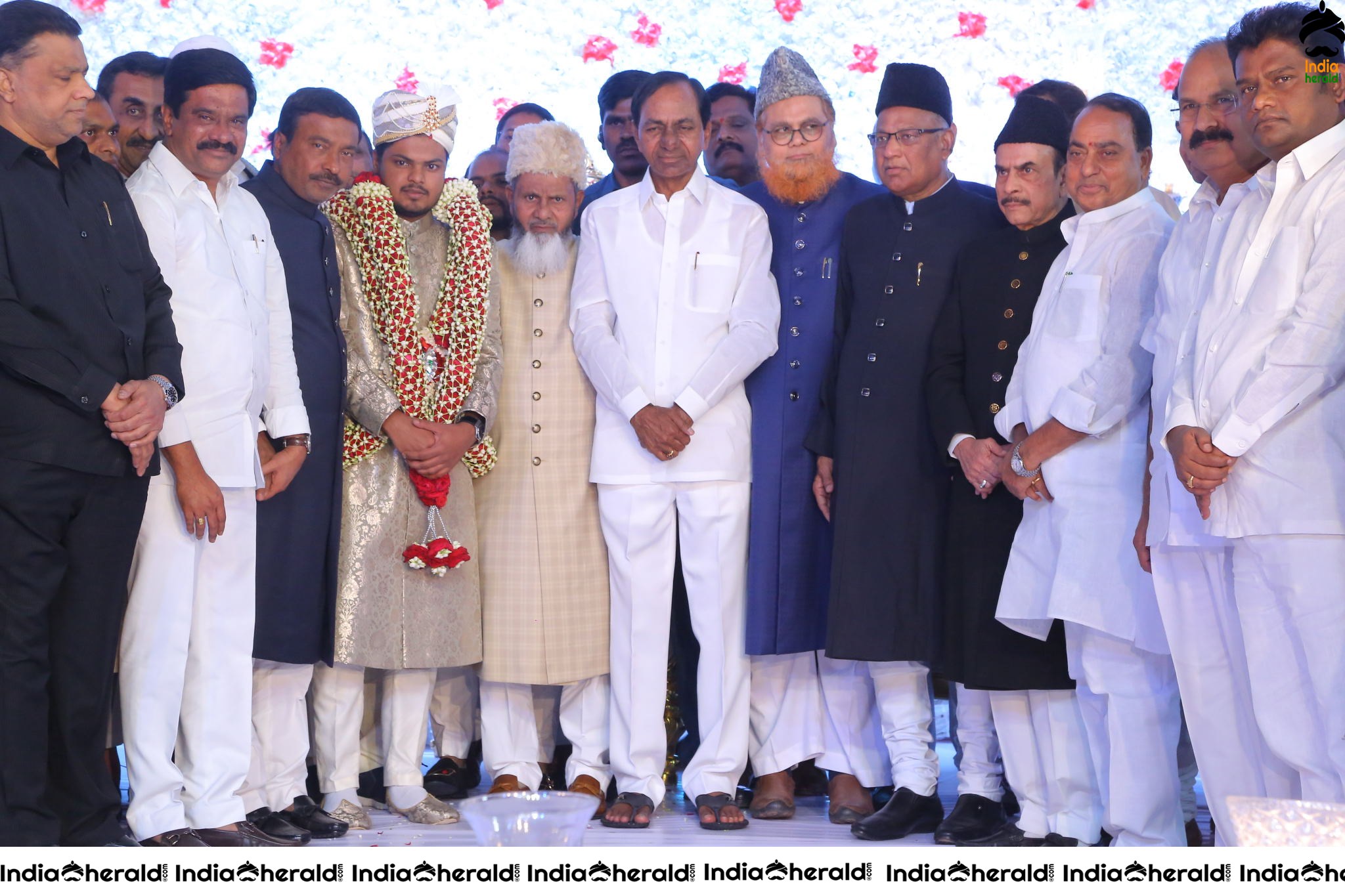 Ahmed Abhdul Taqveem and Zoha Mujeeb Wedding Ceremony at Kings Kohinoor Mehdipatnam Set 1