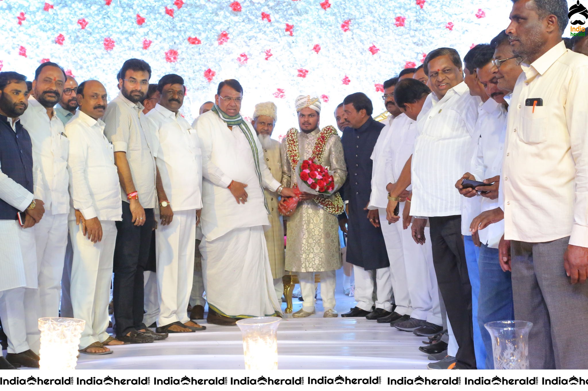 Ahmed Abhdul Taqveem and Zoha Mujeeb Wedding Ceremony at Kings Kohinoor Mehdipatnam Set 1