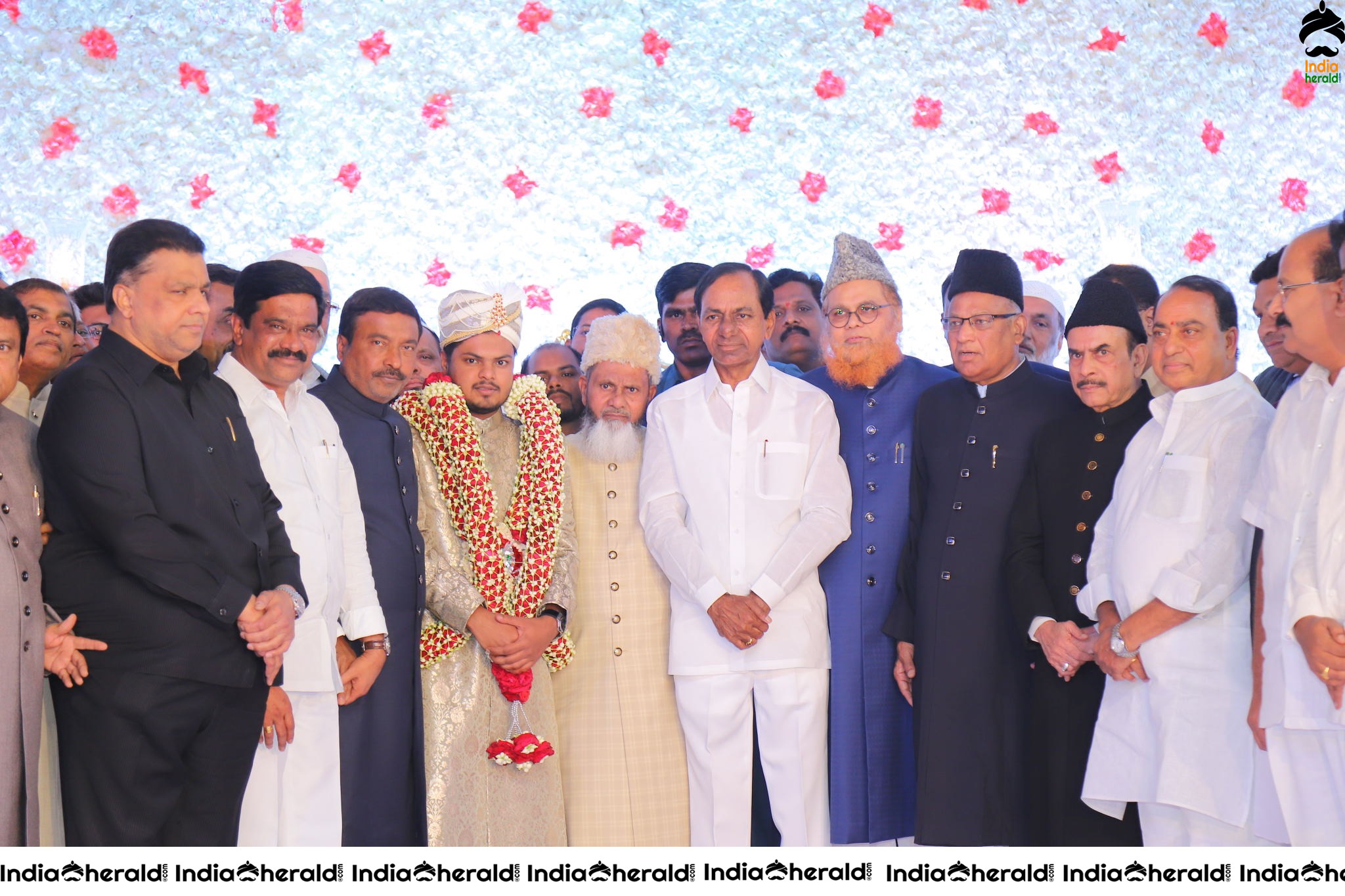 Ahmed Abhdul Taqveem and Zoha Mujeeb Wedding Ceremony at Kings Kohinoor Mehdipatnam Set 3