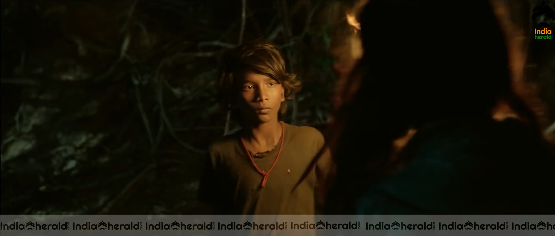 Amala Paul Hot in Adho Andha Paravai Pola Teaser HD Stills Set 1