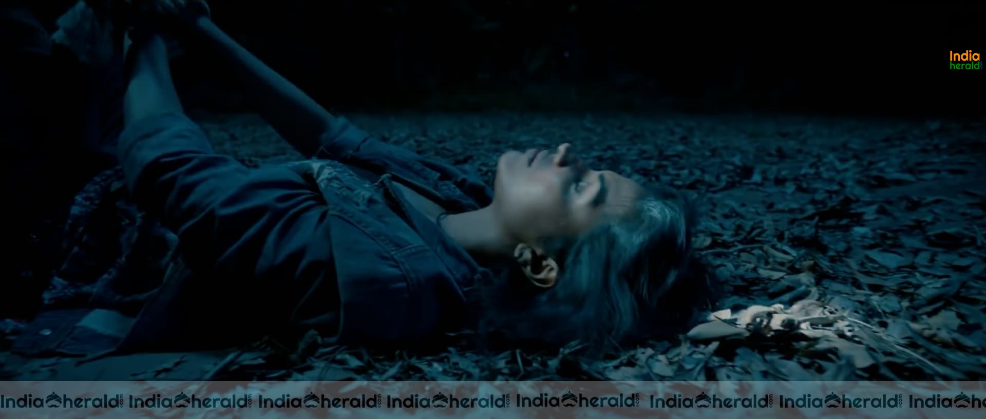 Amala Paul Hot in Adho Andha Paravai Pola Teaser HD Stills Set 2