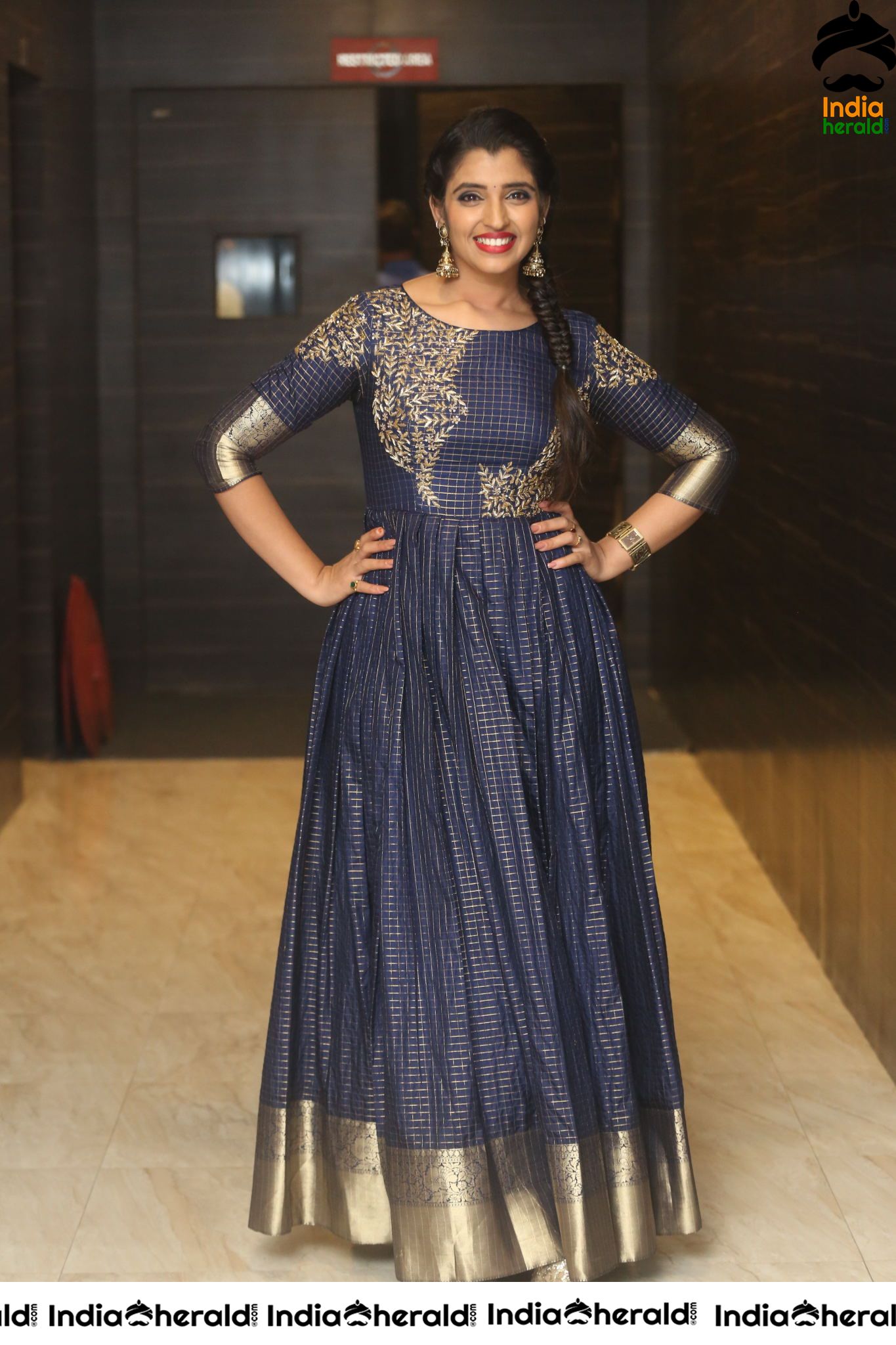 Anchor Shyamala Latest Clicks