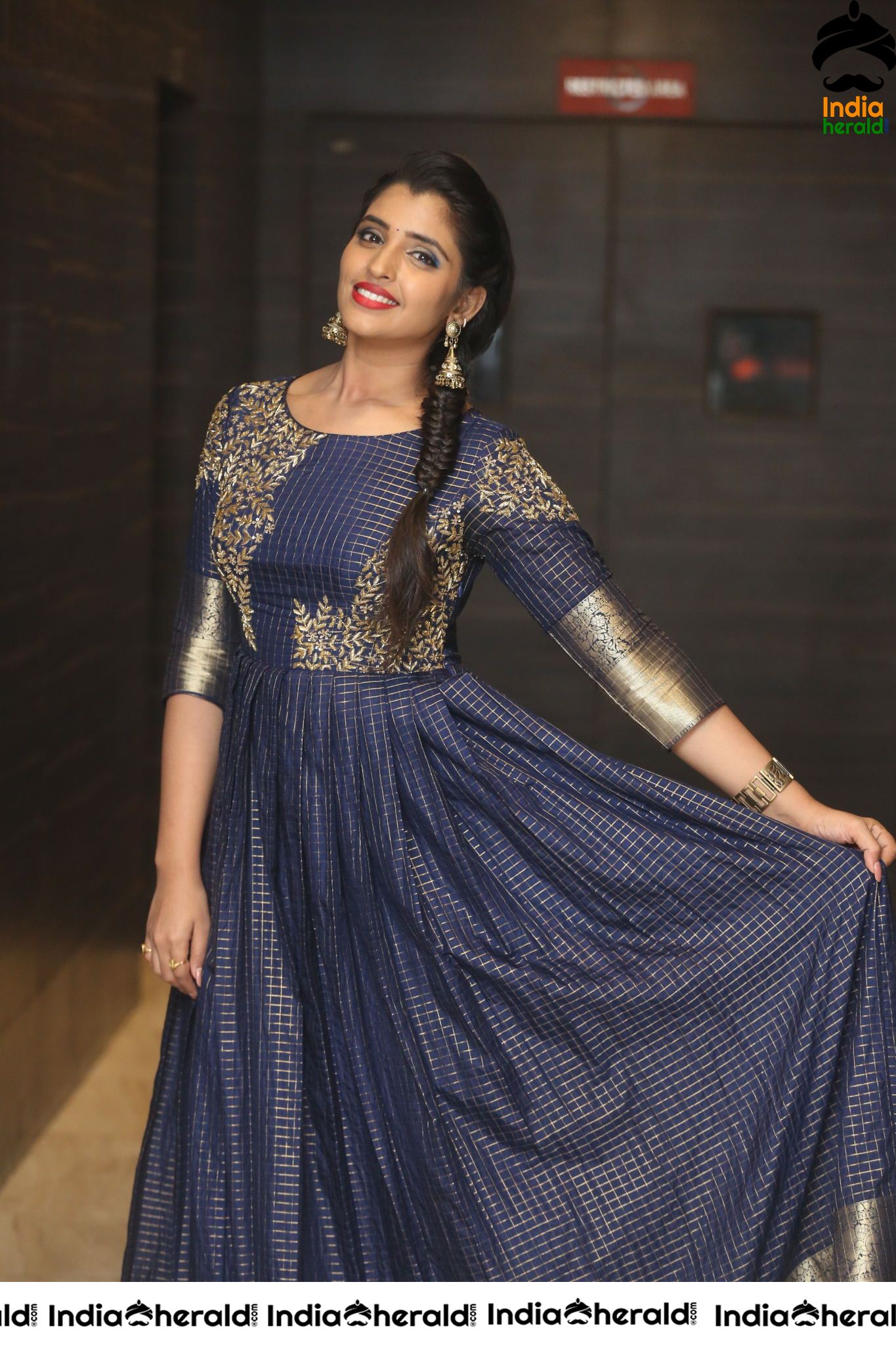 Anchor Shyamala Latest Clicks