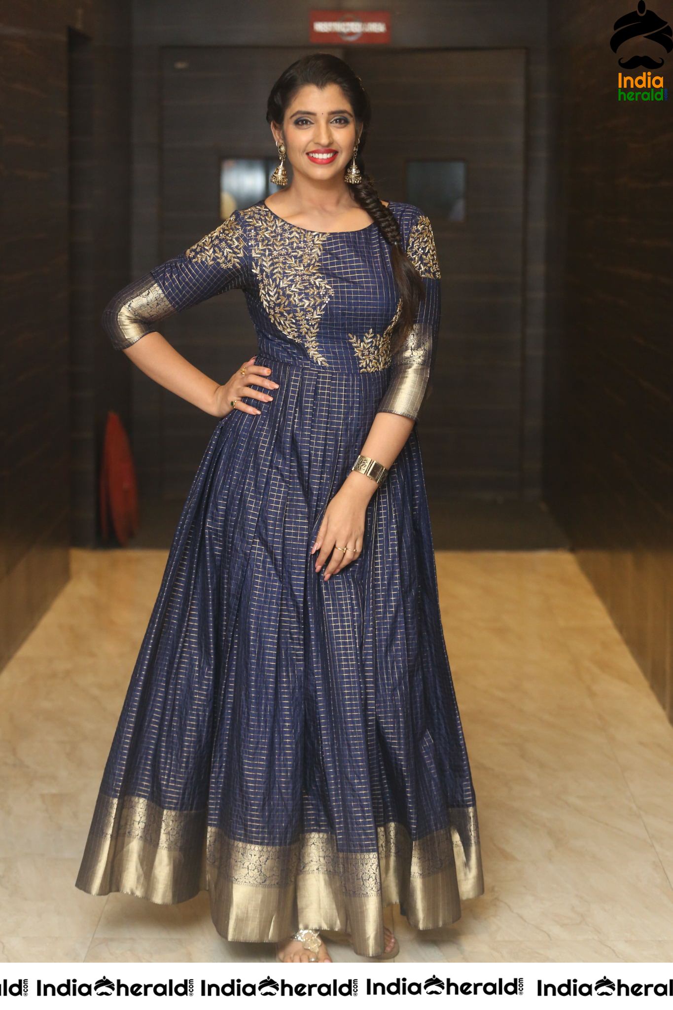 Anchor Shyamala Latest Clicks