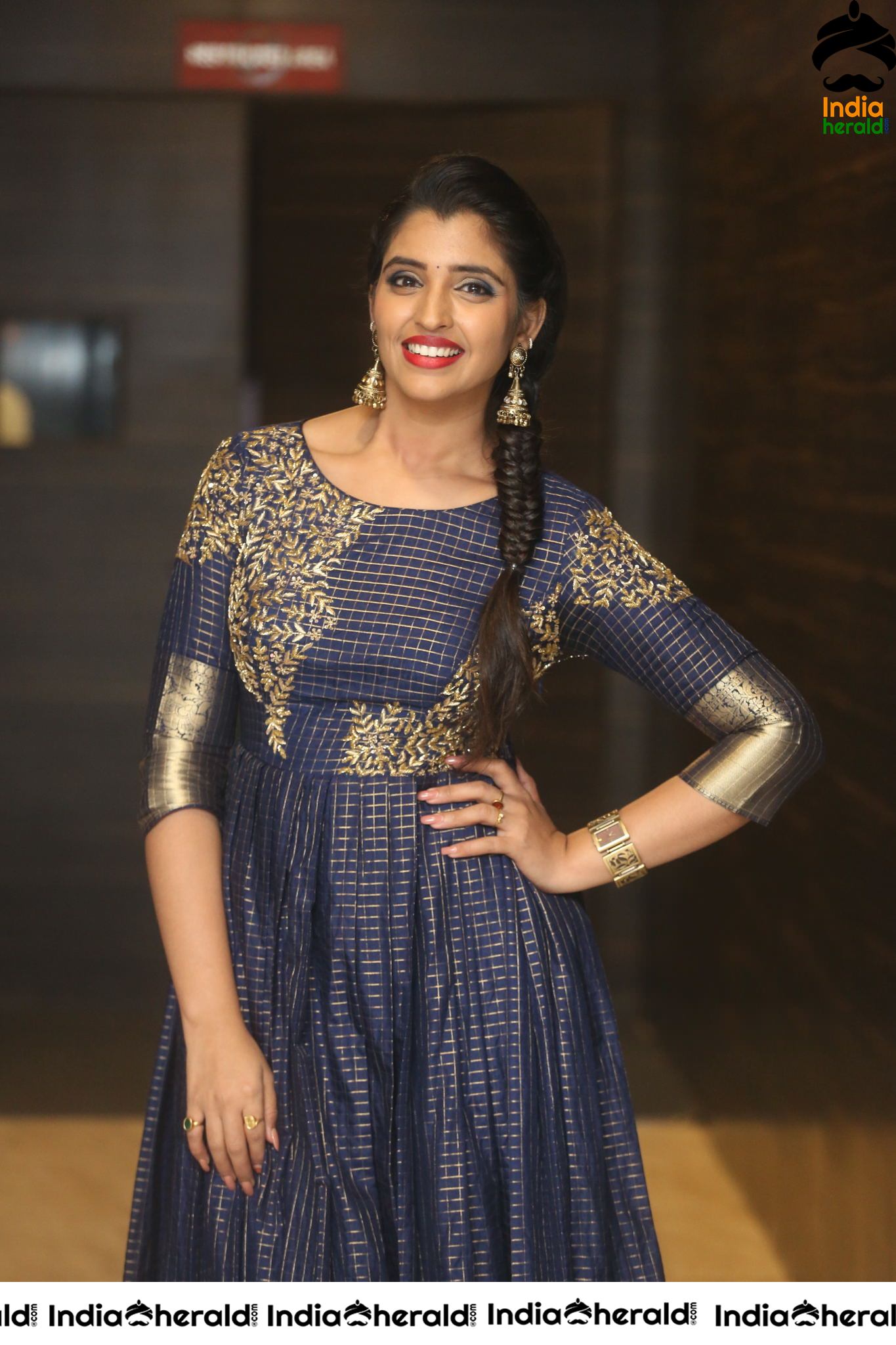 Anchor Shyamala Latest Clicks