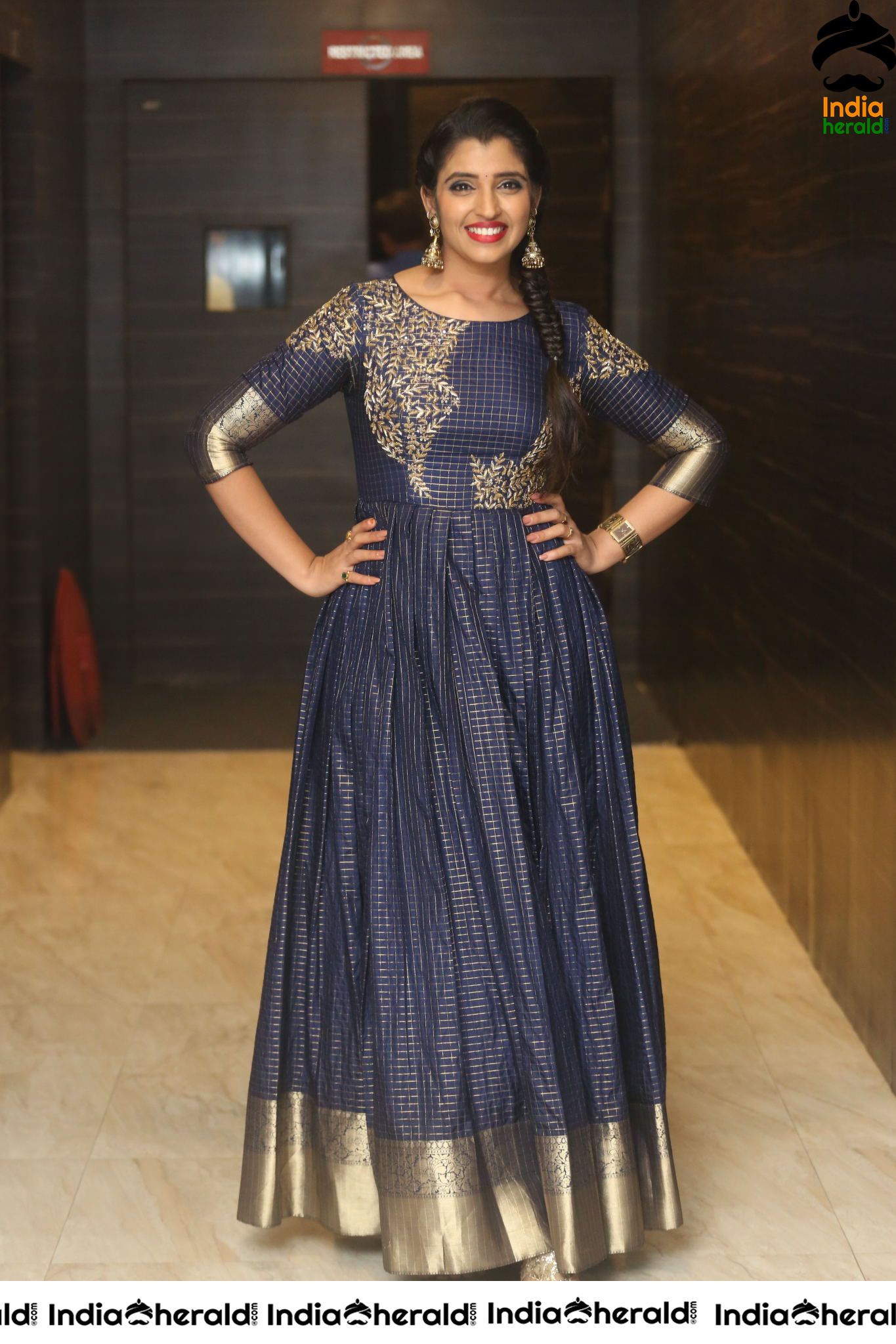 Anchor Shyamala Latest Clicks