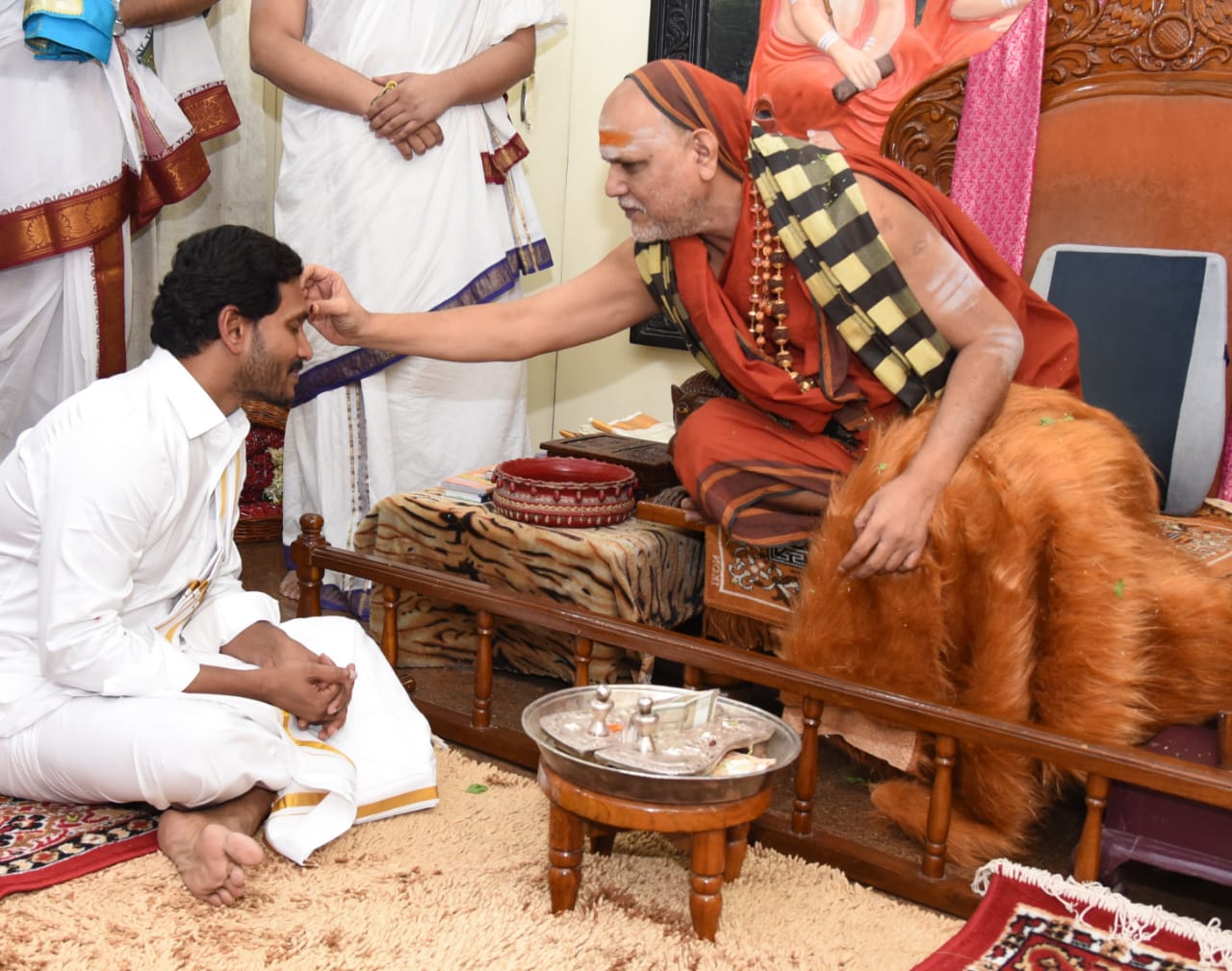 AP CM YS Jagan Meets Swaroopanandendra Saraswati Photos