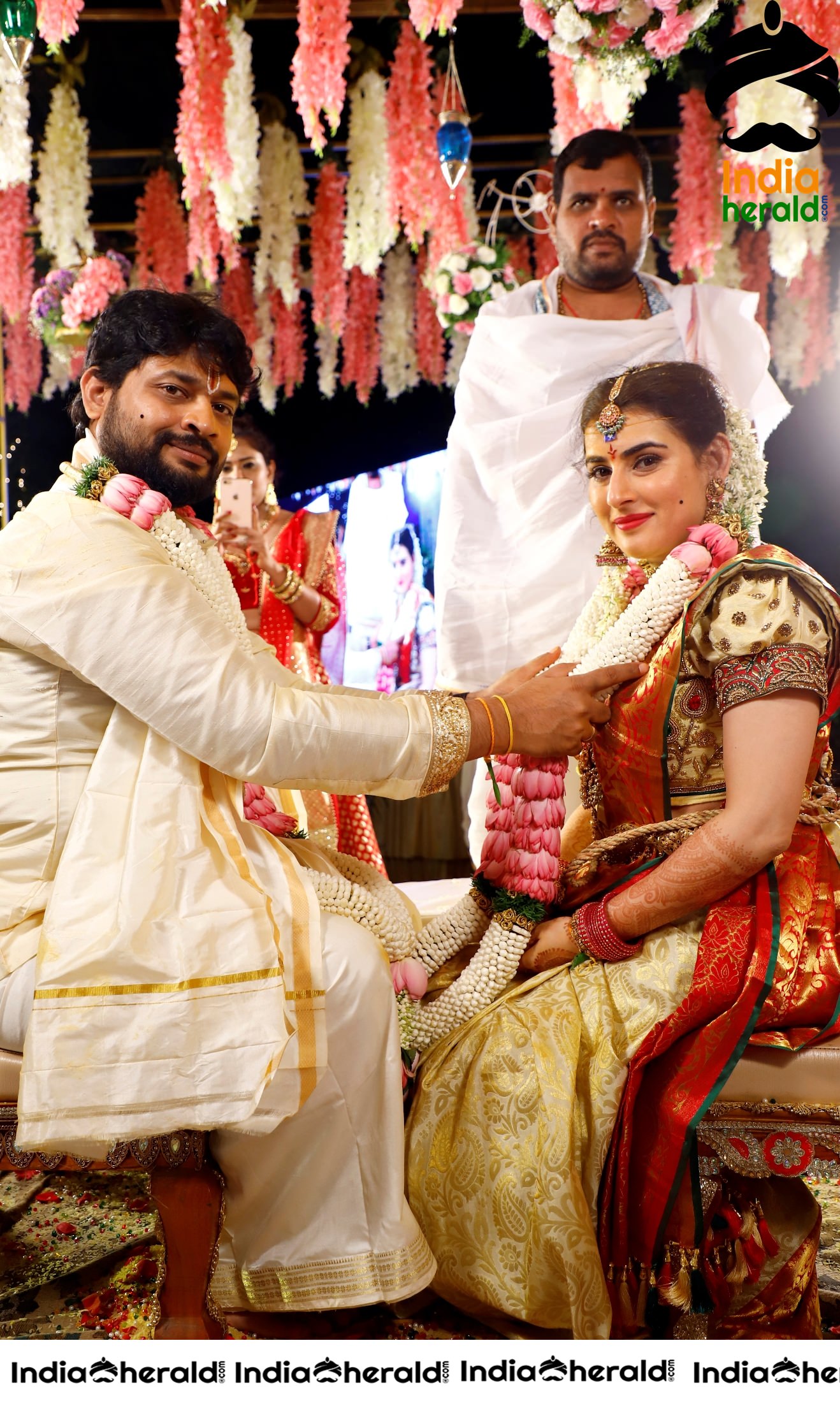 Archana Wedding Reception HD Photos Set 1