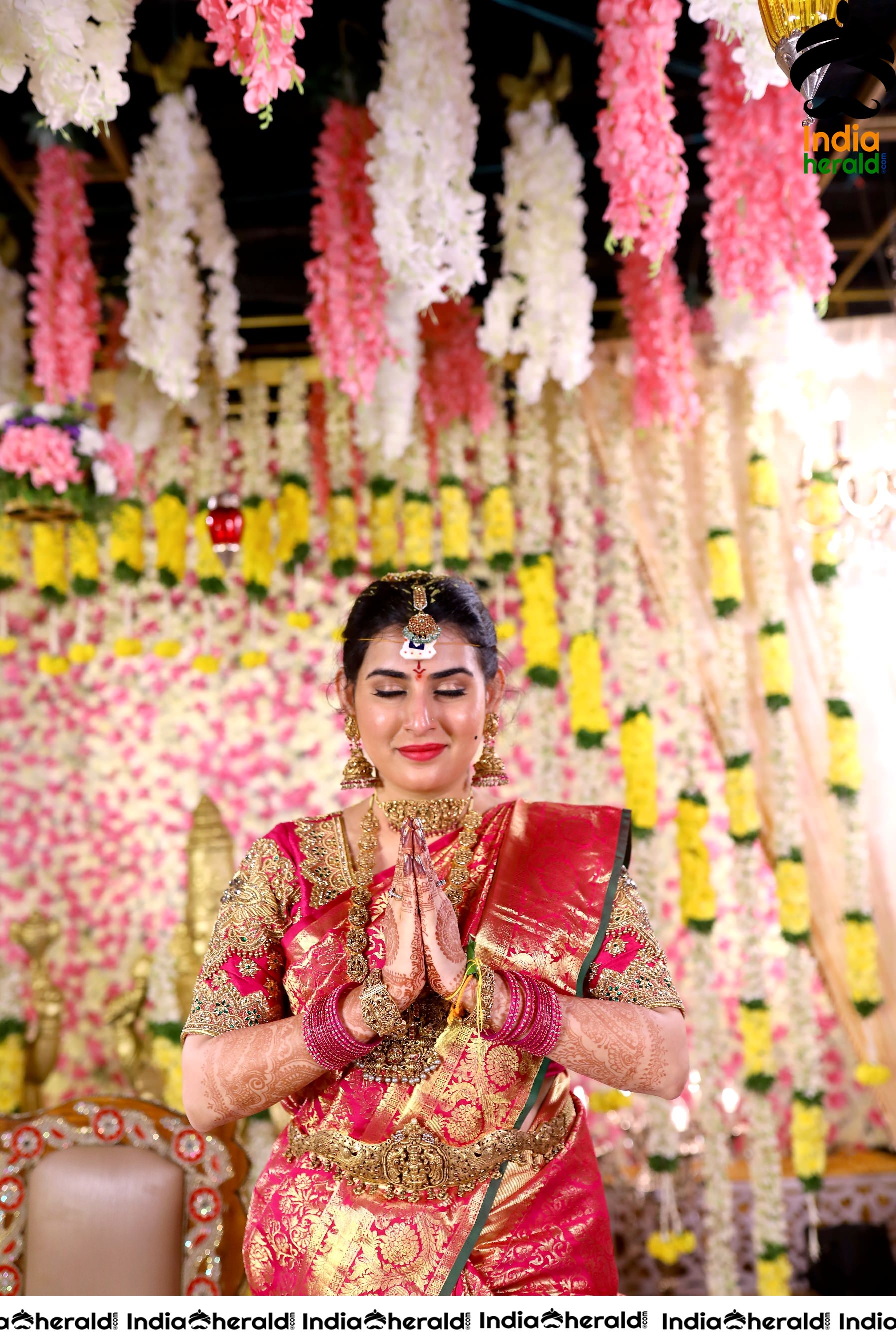 Archana Wedding Reception HD Photos Set 1