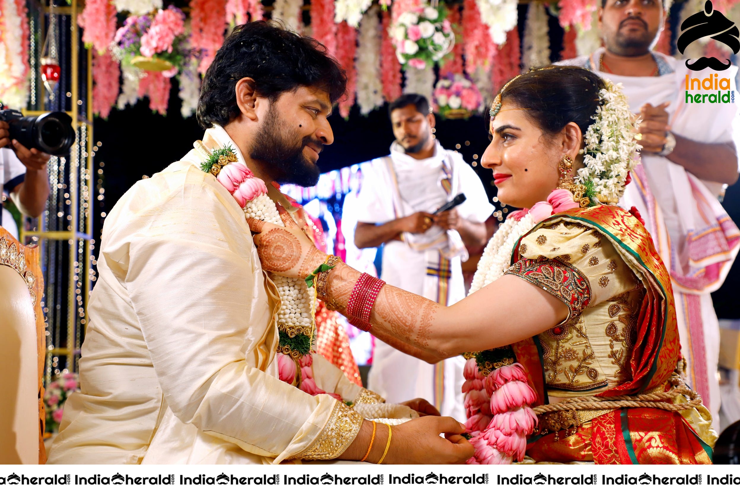 Archana Wedding Reception HD Photos Set 1