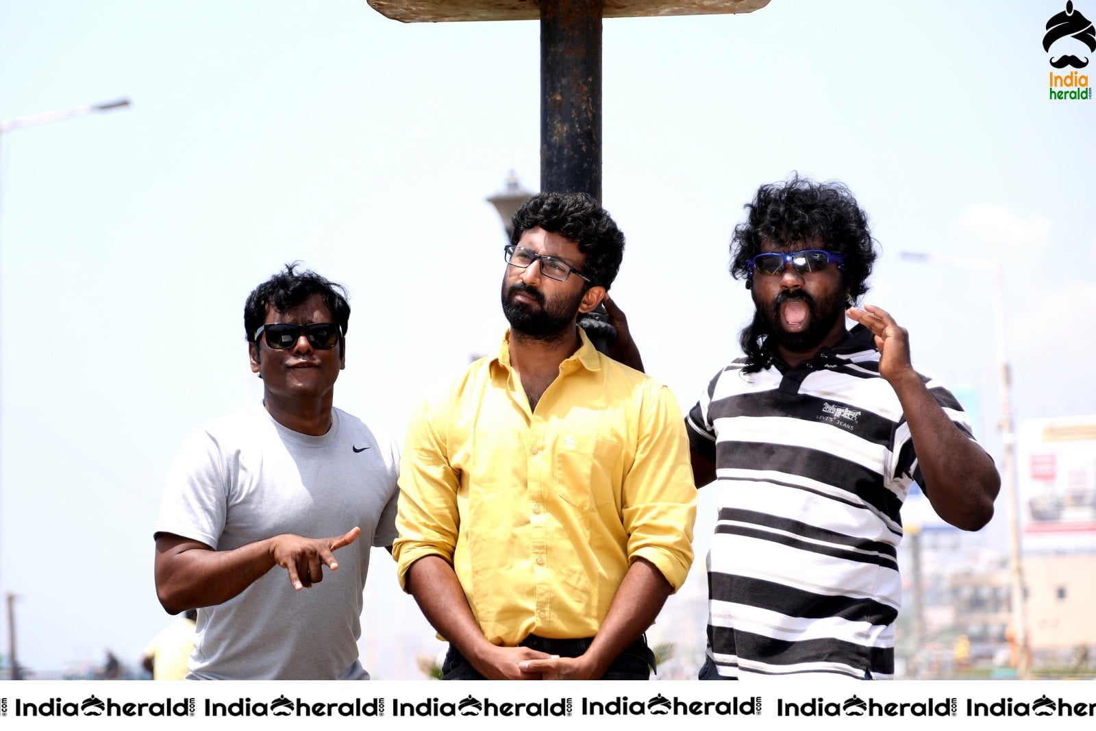 Asalu Em Jarigindante Movie Stills and Working Stills