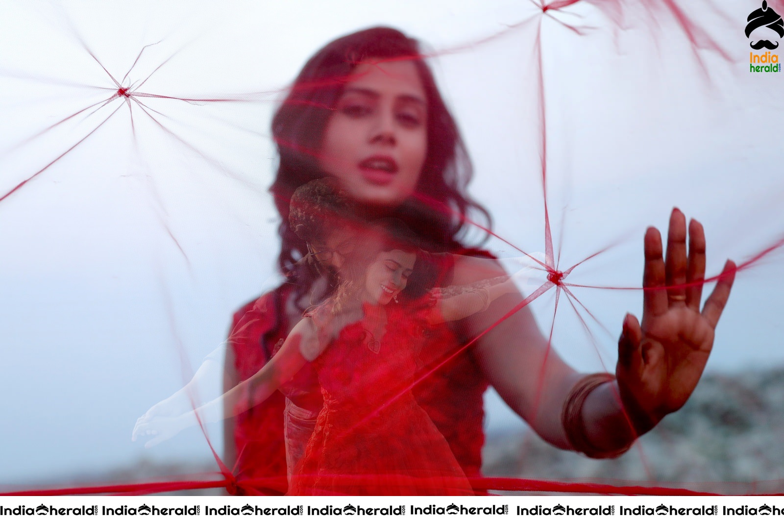 Asalu Em Jarigindante Movie Stills Set 2