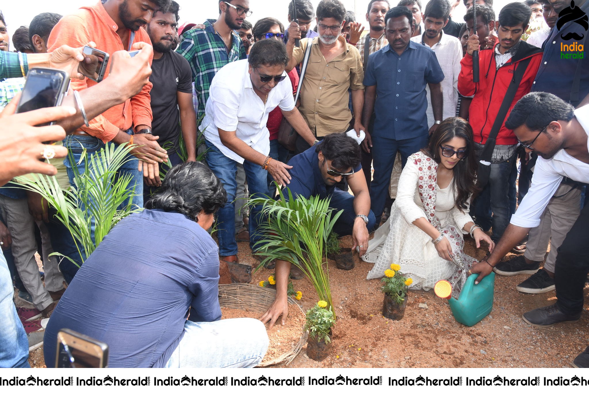 Bellamkonda Sai Sreenivas Birthday Celebrations in the Sets of BSS8 Set 1