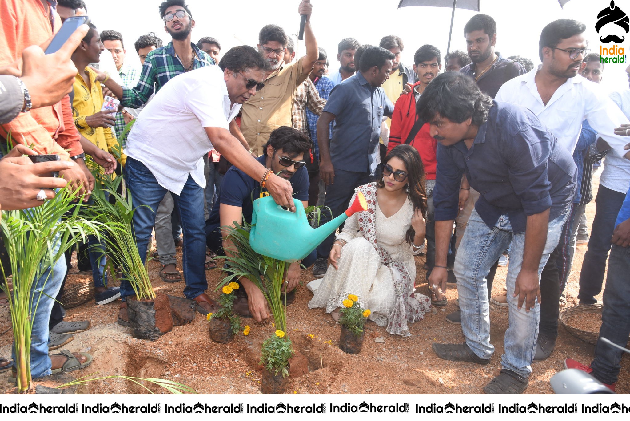 Bellamkonda Sai Sreenivas Birthday Celebrations in the Sets of BSS8 Set 1