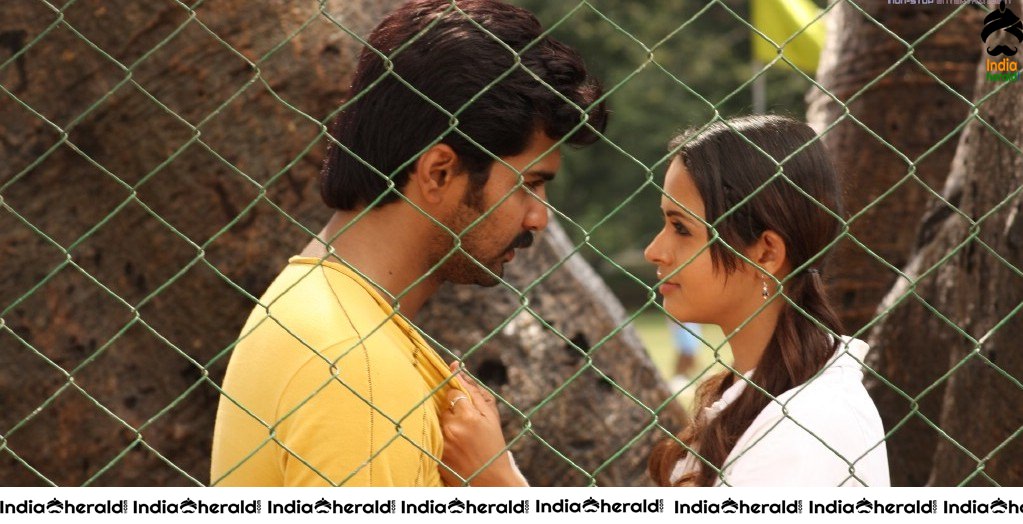 Bhavana and Vinay Rai in Jayam Kondaan Movie Stills Set 1