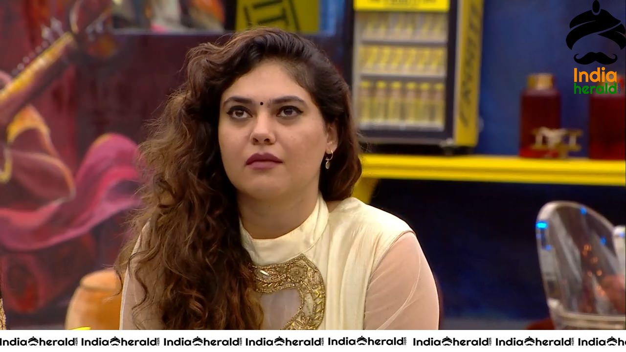 Bigg Boss Tamil Season 3 Day 100 Hot Wallpapers Set 3