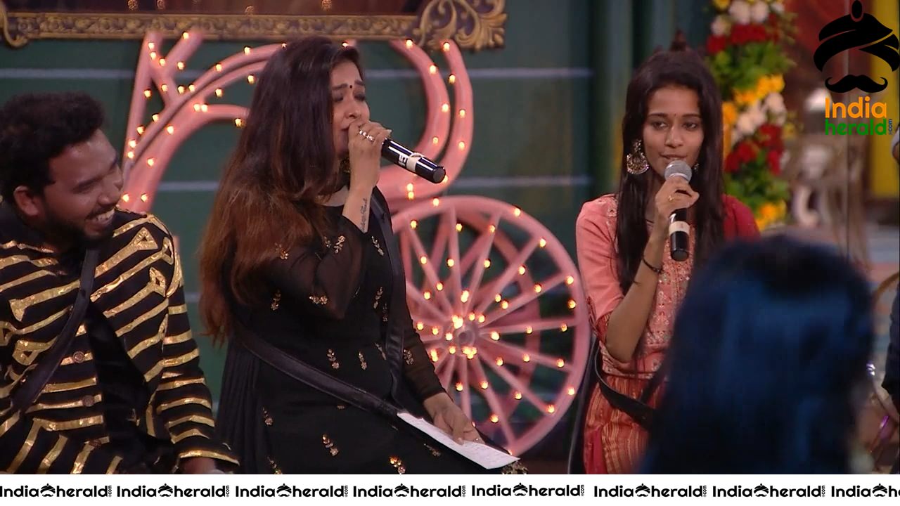 Bigg Boss Tamil Season 3 Day 100 Hot Wallpapers Set 4