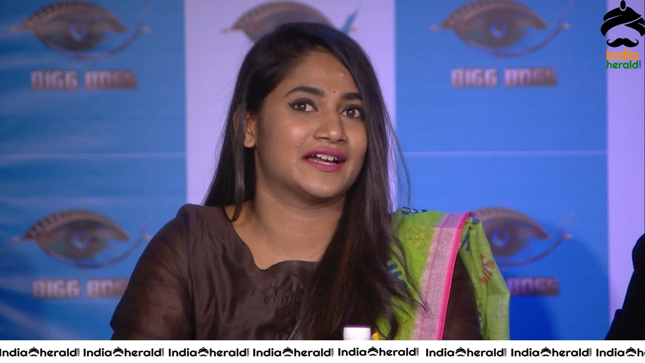 Bigg Boss Tamil Season 3 Day 101 Hot Wallpapers Set 1