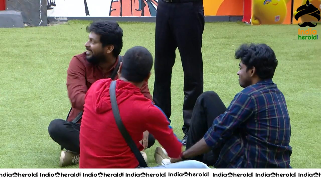 Bigg Boss Tamil Season 3 Day 102 Hot Wallpapers Set 3