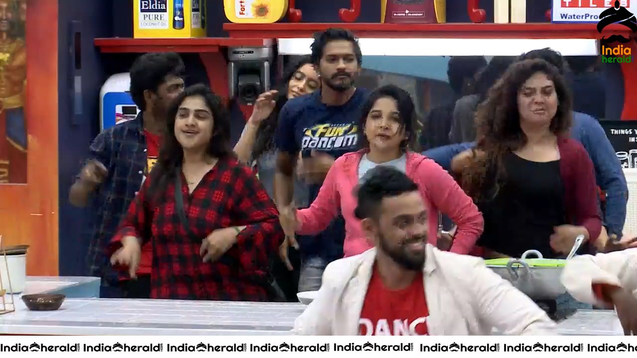 Bigg Boss Tamil Season 3 Day 103 Hot Wallpapers Set 1