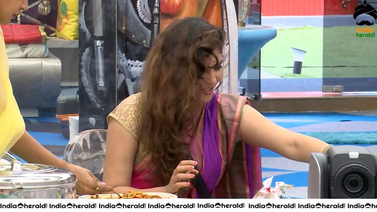 Bigg Boss Tamil Season 3 Day 103 Hot Wallpapers Set 1