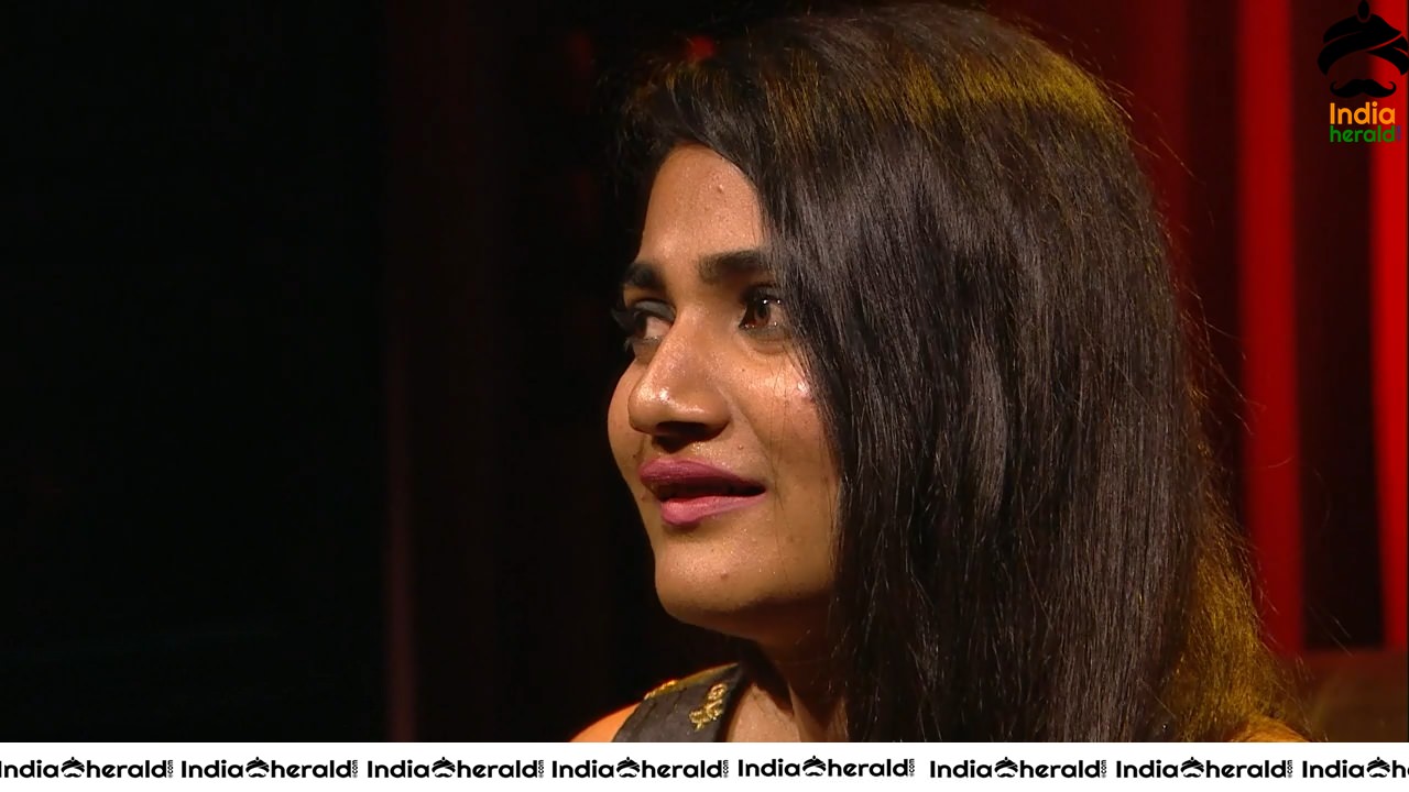 Bigg Boss Tamil Season 3 Day 104 Hot Wallpapers Set 2