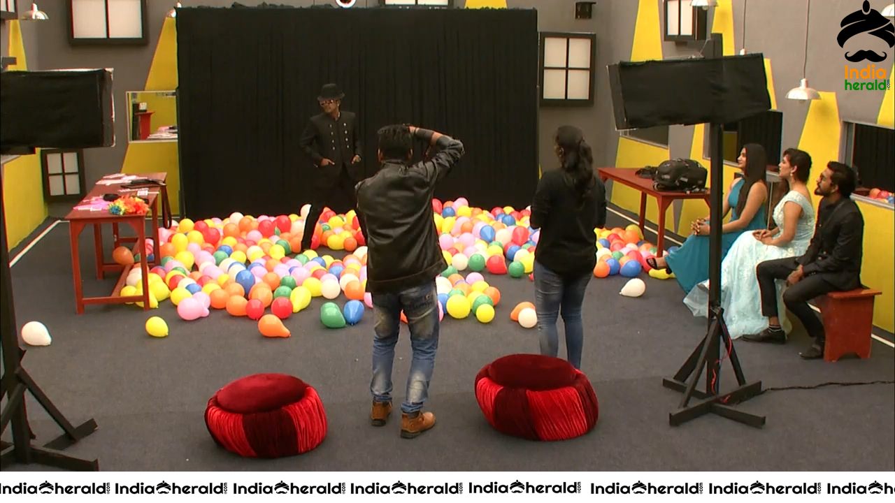 Bigg Boss Tamil Season 3 Day 104 Hot Wallpapers Set 3