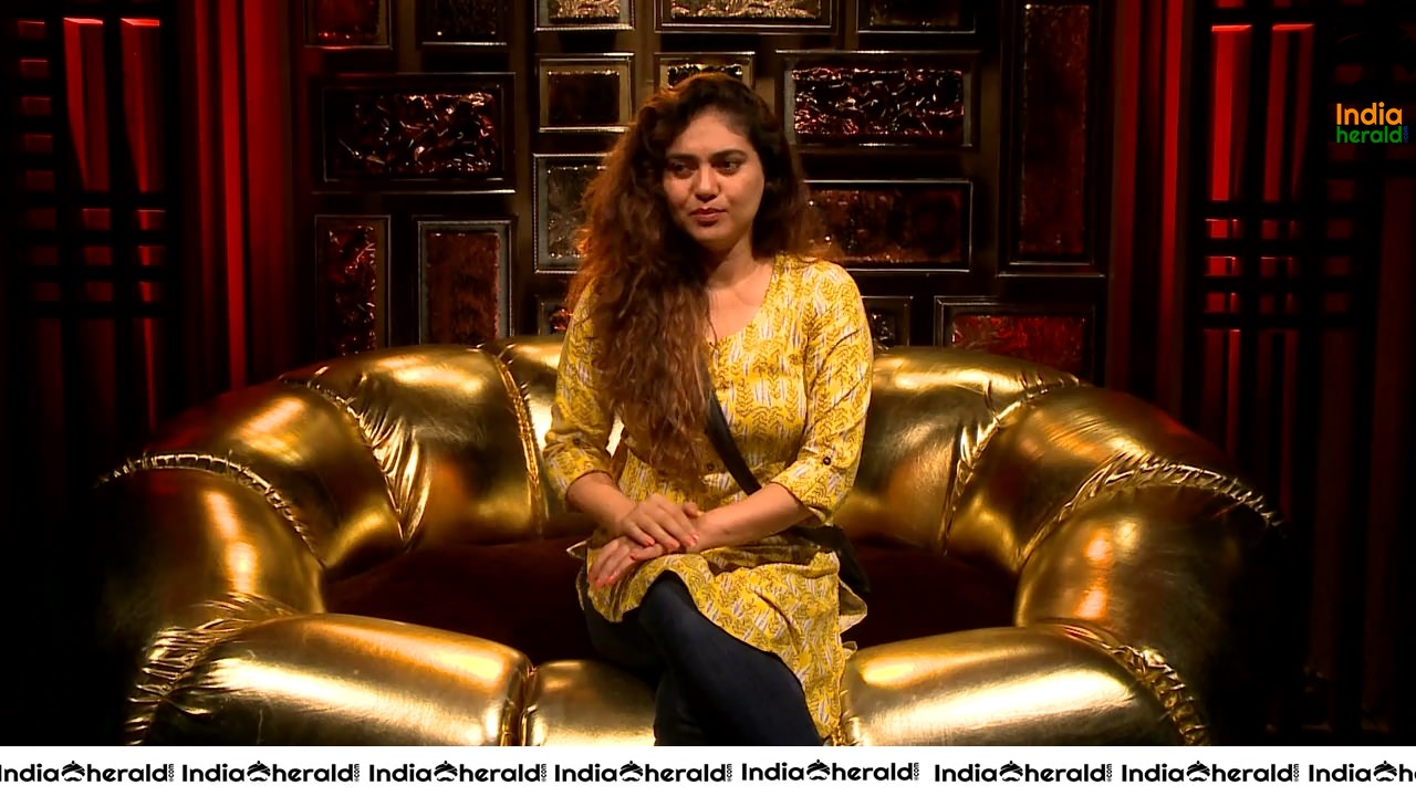 Bigg Boss Tamil Season 3 Day 104 Hot Wallpapers Set 3