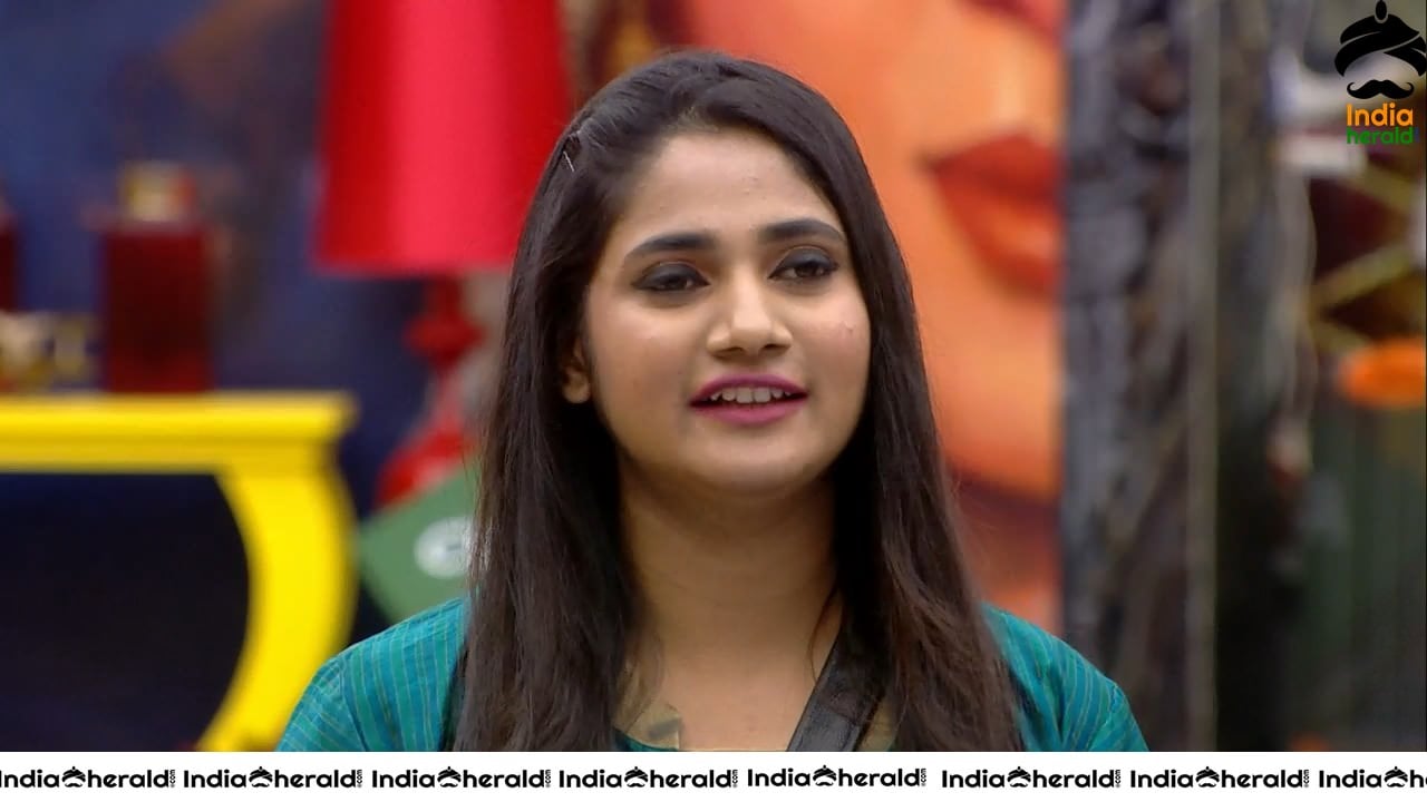 Bigg Boss Tamil Season 3 Day 104 Hot Wallpapers Set 4