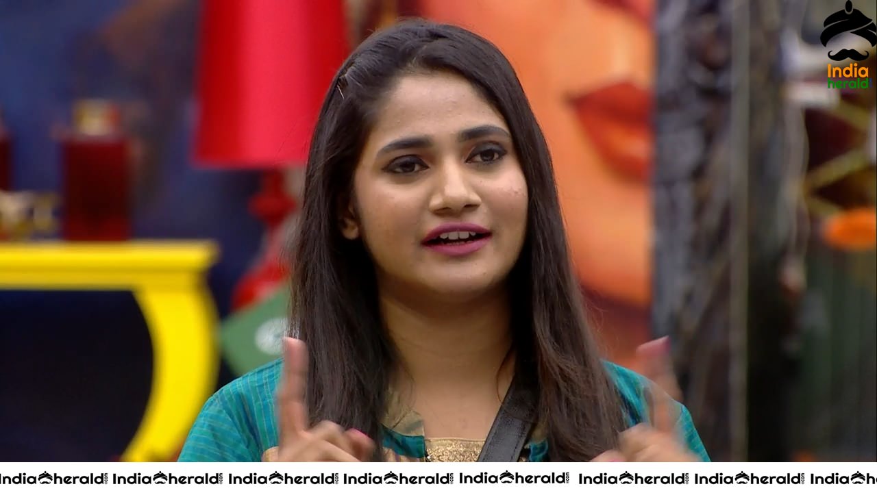 Bigg Boss Tamil Season 3 Day 104 Hot Wallpapers Set 4