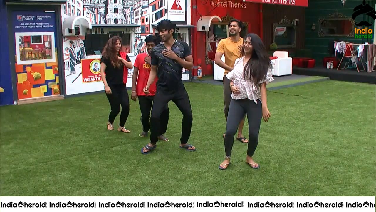 Bigg Boss Tamil Season 3 Day 81 Hot Wallpapers Set 2
