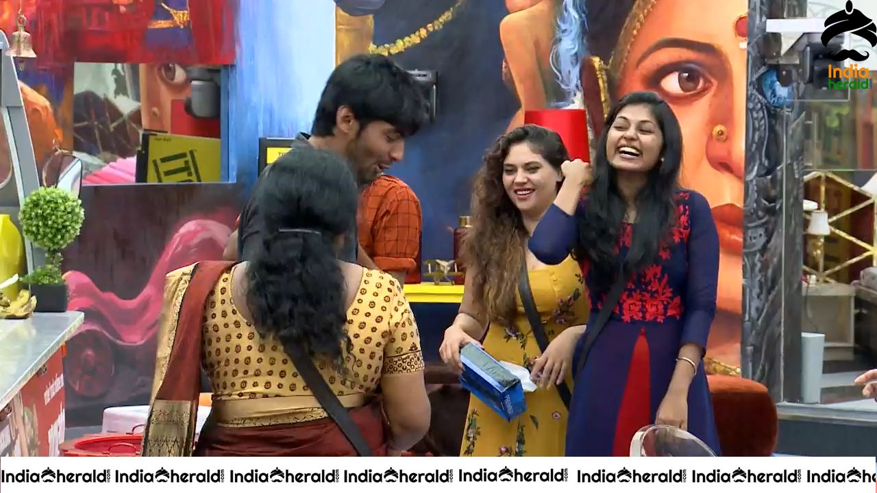Bigg Boss Tamil Season 3 Day 81 Hot Wallpapers Set 2