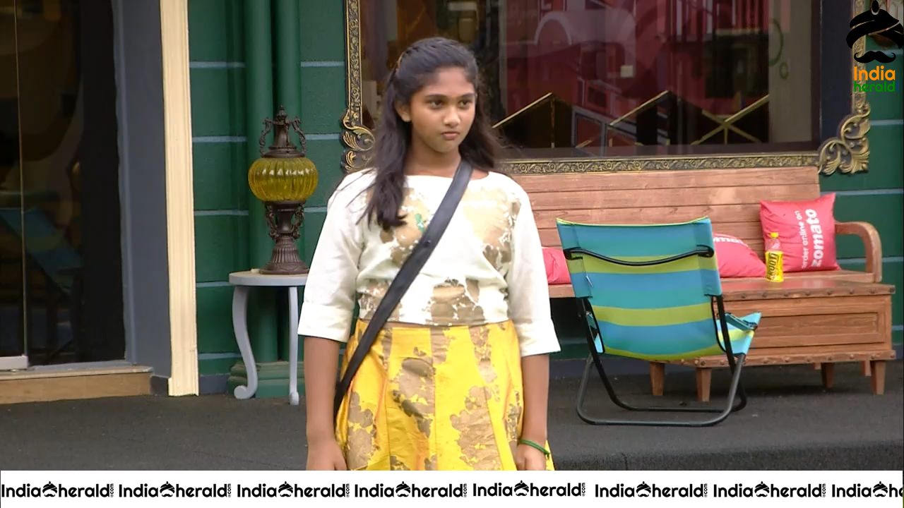 Bigg Boss Tamil Season 3 Day 81 Hot Wallpapers Set 3