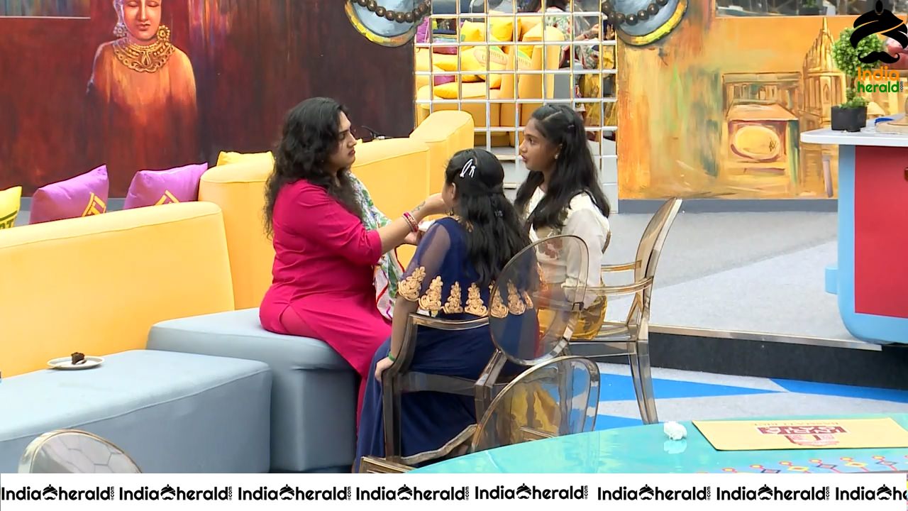 Bigg Boss Tamil Season 3 Day 81 Hot Wallpapers Set 3