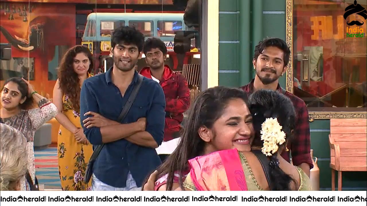 Bigg Boss Tamil Season 3 Day 81 Hot Wallpapers Set 3