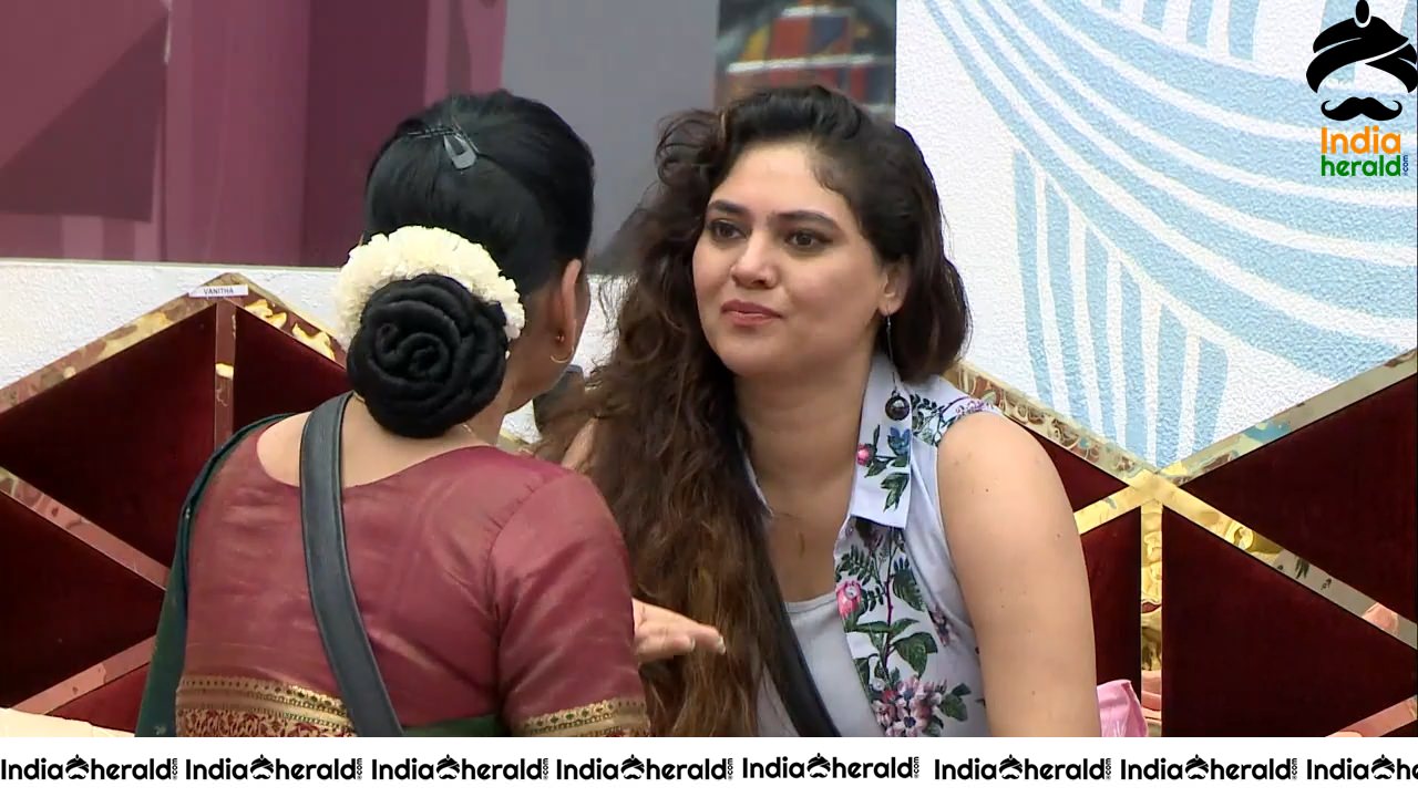 Bigg Boss Tamil Season 3 Day 82 Hot Wallpapers Set 3