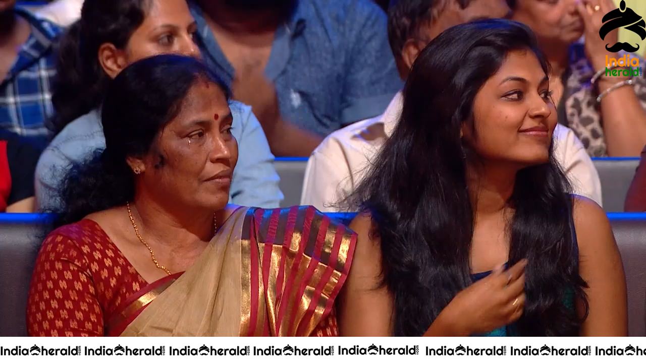 Bigg Boss Tamil Season 3 Day 84 Hot Wallpapers Set 2