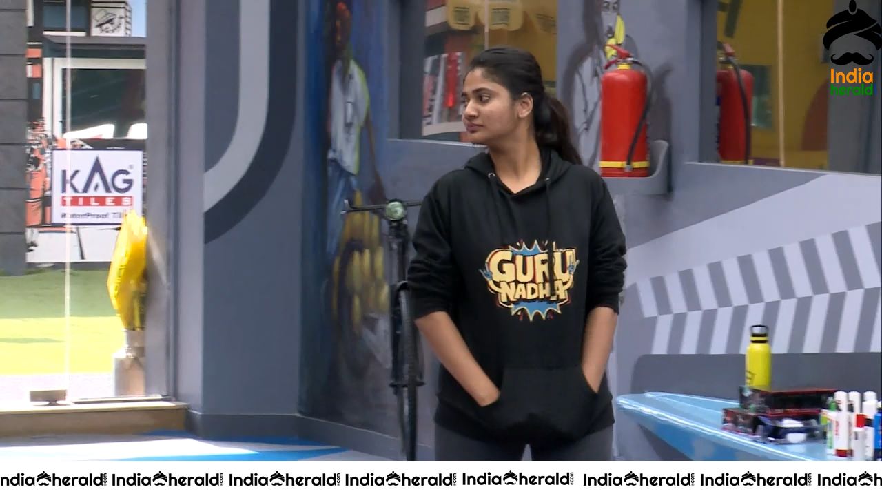 Bigg Boss Tamil Season 3 Day 85 Hot Wallpapers Set 1