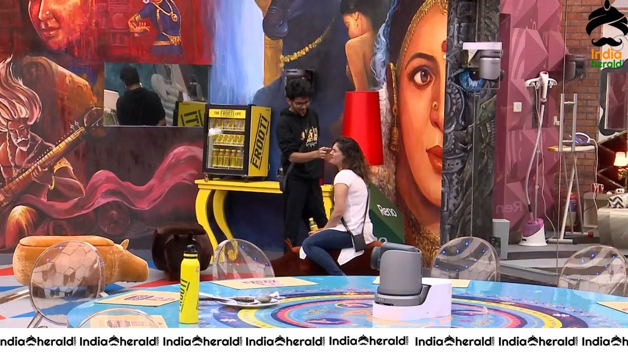 Bigg Boss Tamil Season 3 Day 85 Hot Wallpapers Set 3