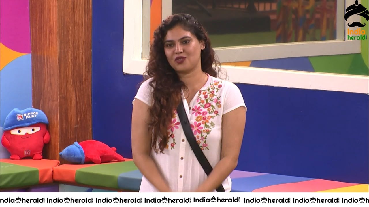 Bigg Boss Tamil Season 3 Day 85 Hot Wallpapers Set 3