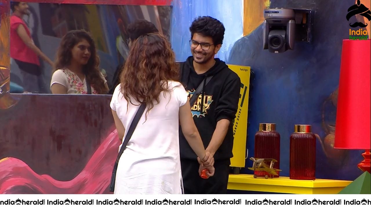 Bigg Boss Tamil Season 3 Day 85 Hot Wallpapers Set 3