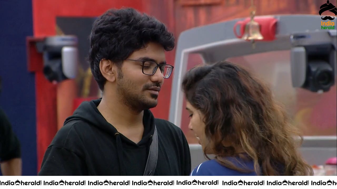 Bigg Boss Tamil Season 3 Day 86 Hot Wallpapers Set 1