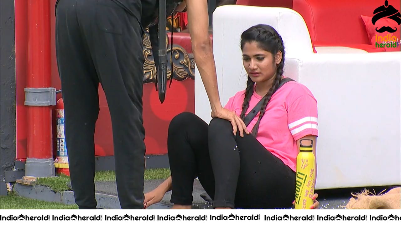 Bigg Boss Tamil Season 3 Day 87 Hot Wallpapers Set 1