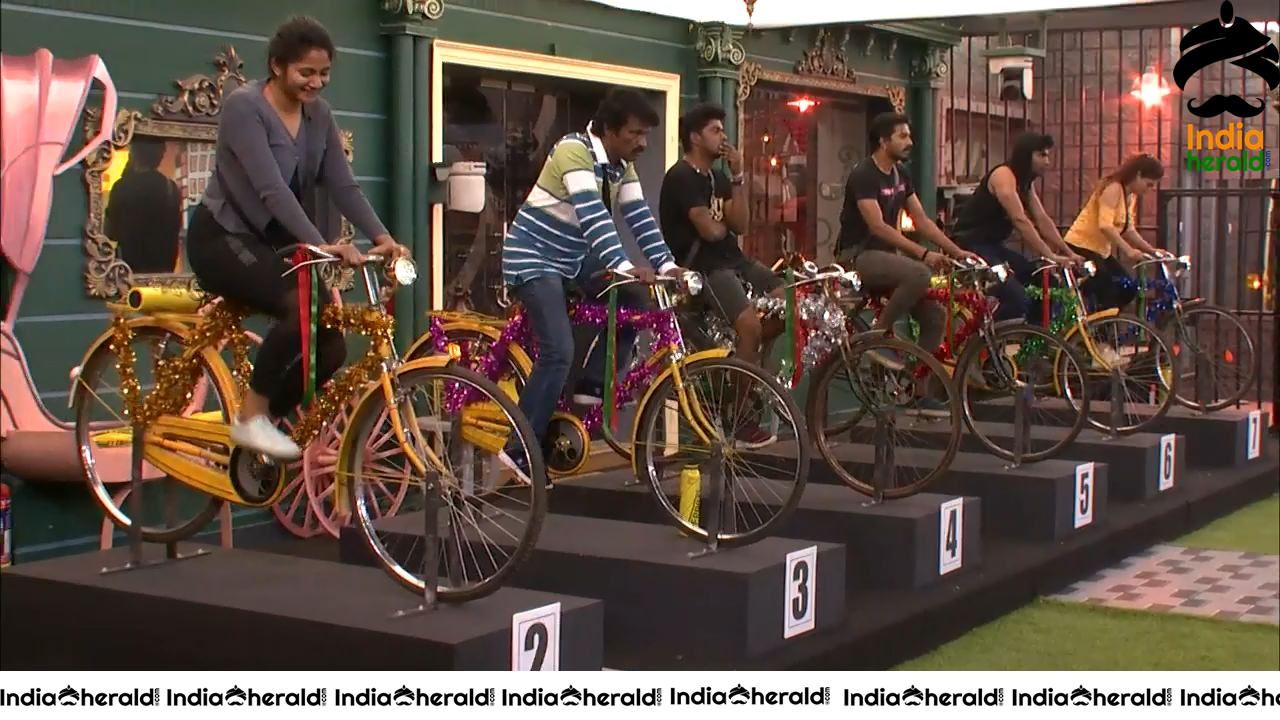 Bigg Boss Tamil Season 3 Day 89 Hot Wallpapers Set 3